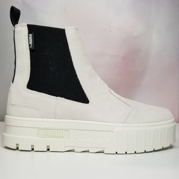 Puma  Women's Chelsea Suede Boots Sizes 7.5  Marshmallow NWT - Picture 5 of 9